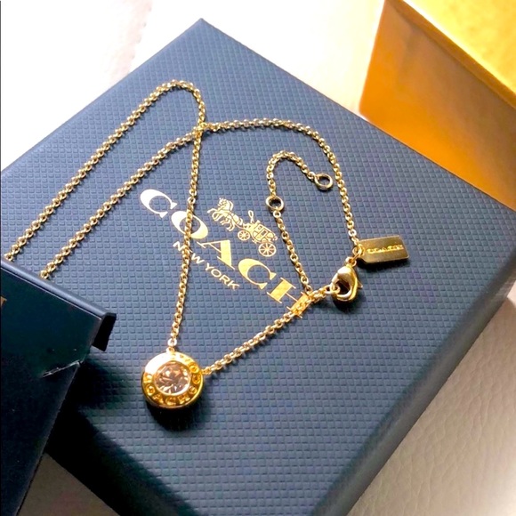 🆕Coach Signature Diamond & Gold Necklace - Picture 2 of 5